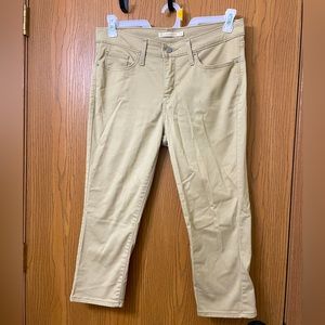 Women’s Levi 311 Shaping Skinny Capris size 31